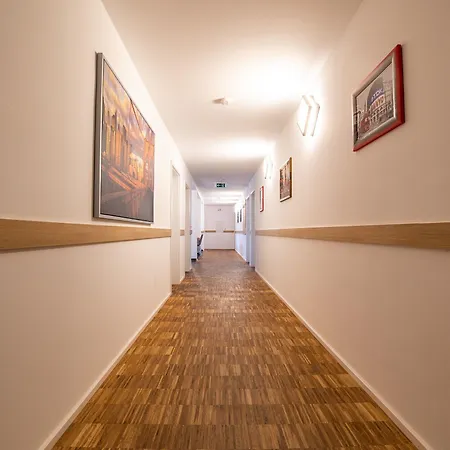 Zum Bergmann Guest house Bohlen (Saxony)