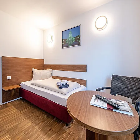 게스트하우스 Zum Bergmann 3*