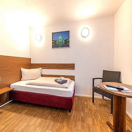 Pensionat Zum Bergmann Bohlen (Saxony)