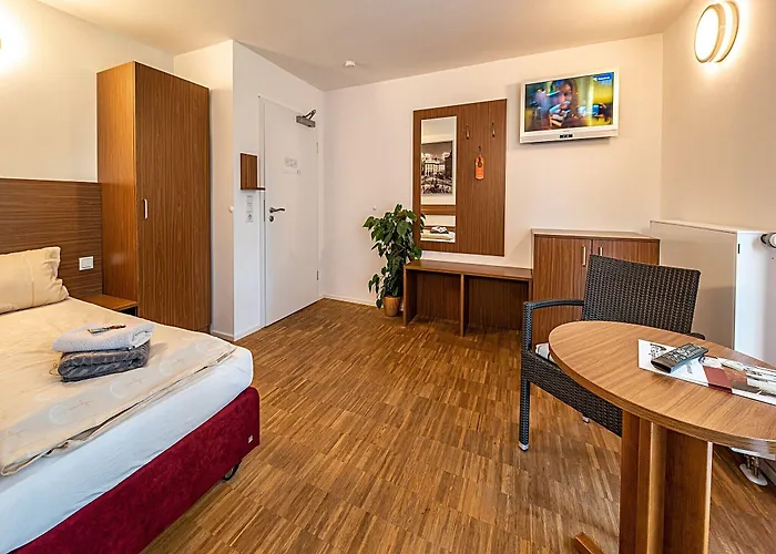 Zum Bergmann 3* Bohlen (Saxony)