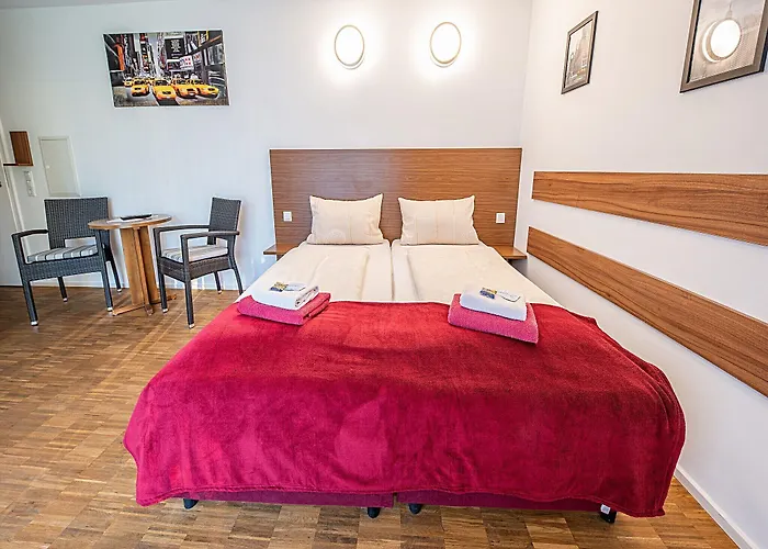Zum Bergmann Casa de hóspedes 3*